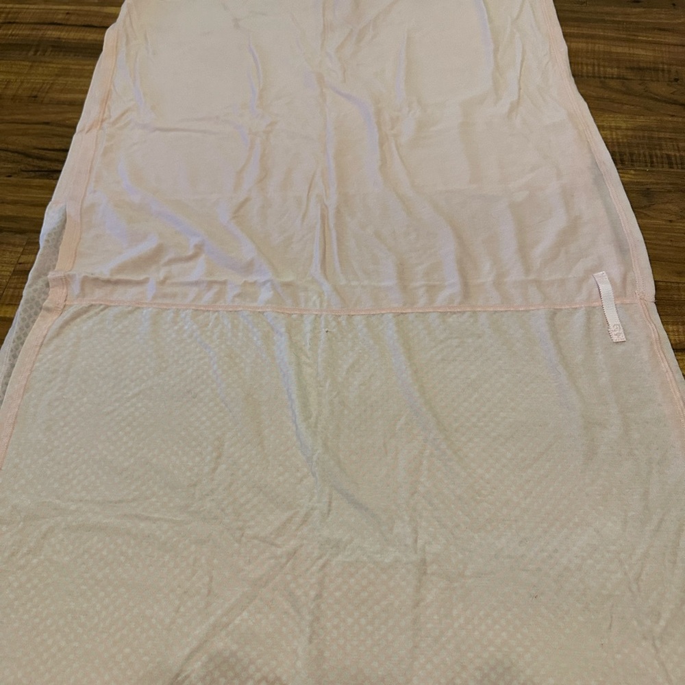 Lululemon Infinity Wrap - Picture 3 of 4